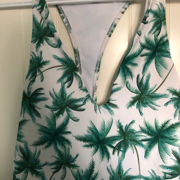 Bathing suit - Picture 3 of 4